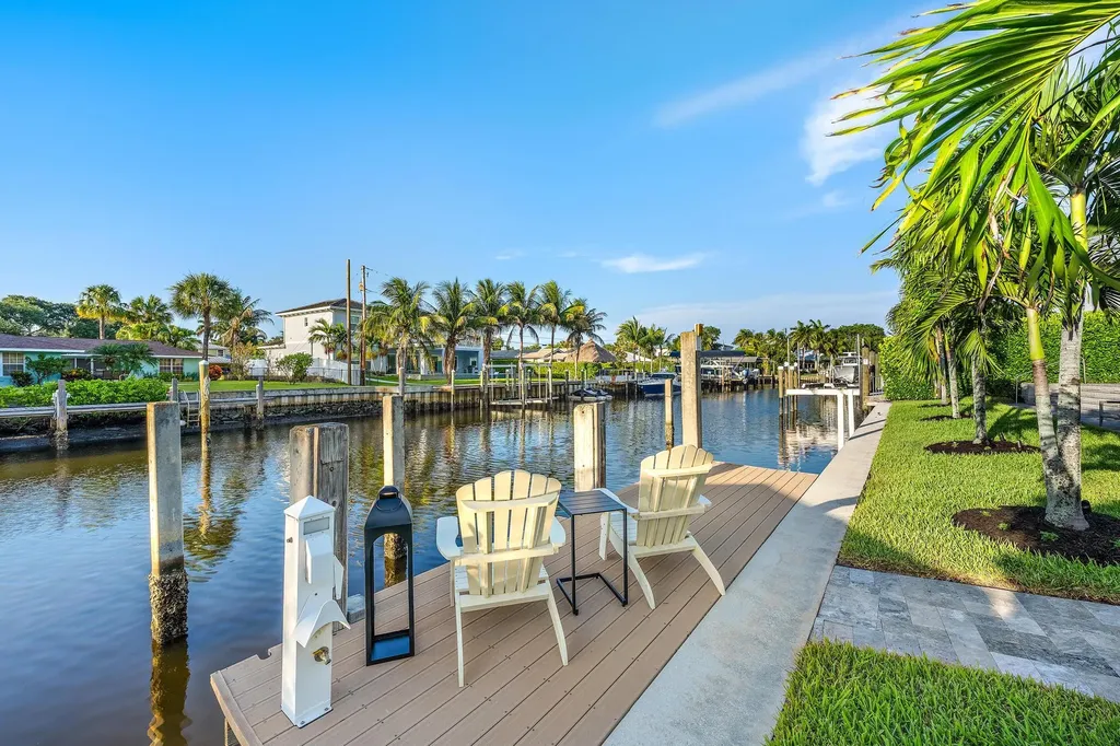 2169 Driftwood Circle Palm Beach Gardens FL 33410