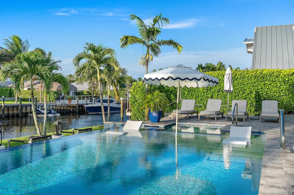 2169 Driftwood Circle Palm Beach Gardens FL 33410