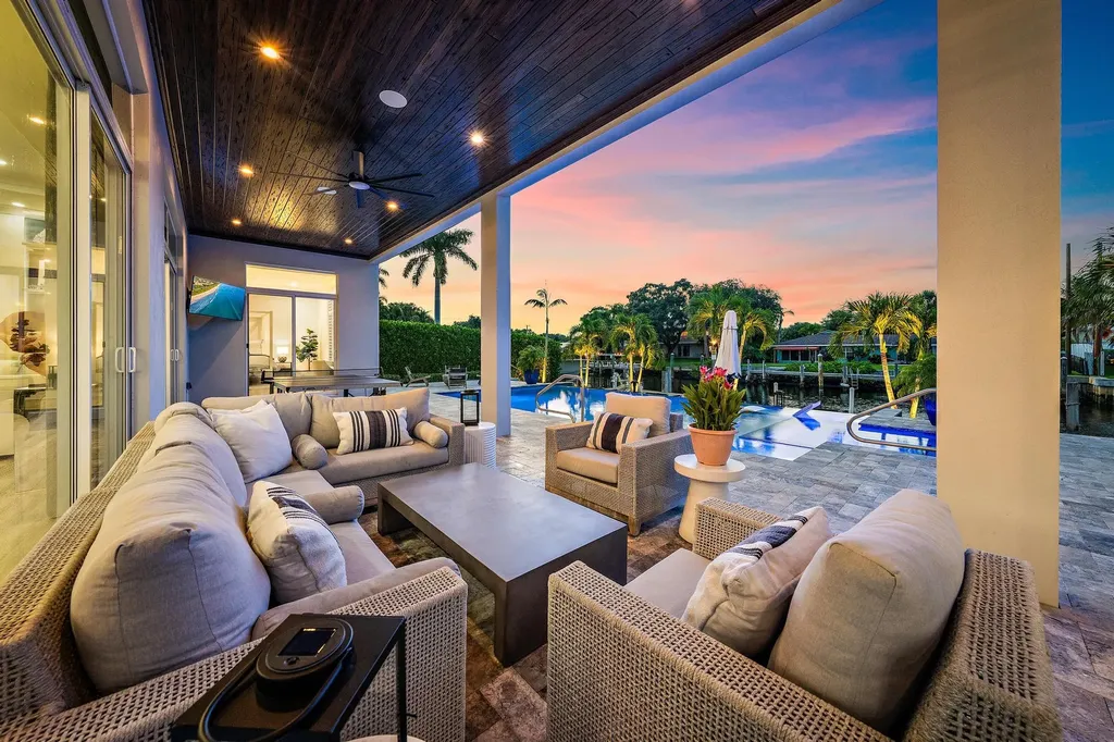 2169 Driftwood Circle Palm Beach Gardens FL 33410