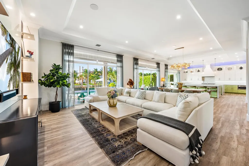 2169 Driftwood Circle Palm Beach Gardens FL 33410