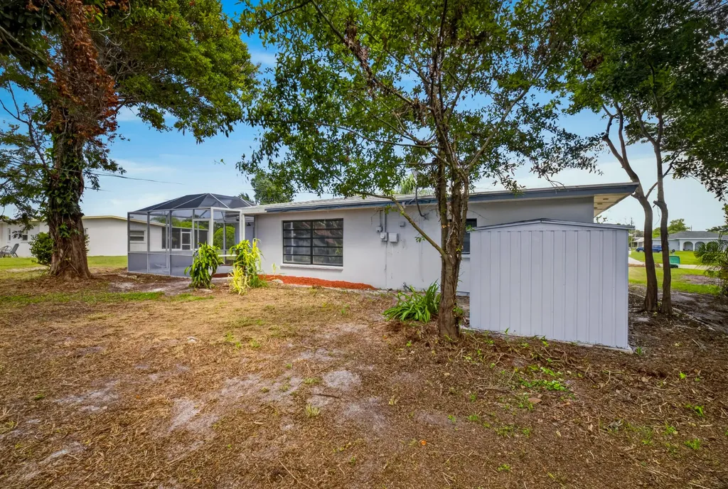 779 Lomas Street Port St Lucie FL 34952