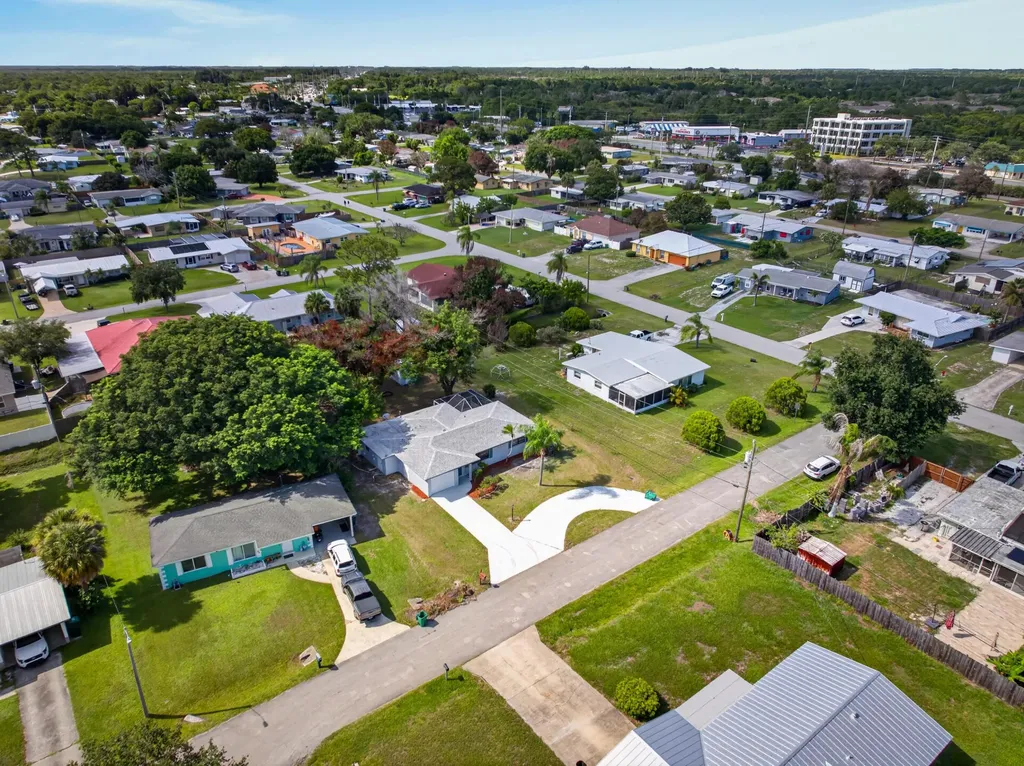 779 Lomas Street Port St Lucie FL 34952