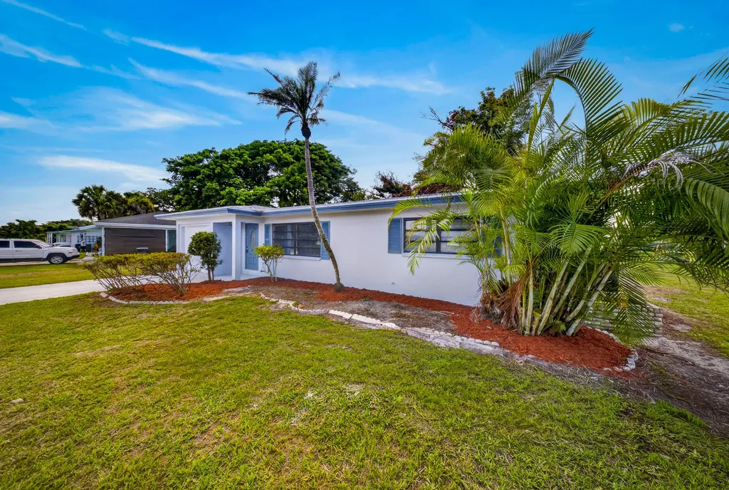 779 Lomas Street Port St Lucie FL 34952
