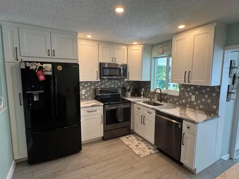 60 NE 46th Street Oakland Park FL 33334