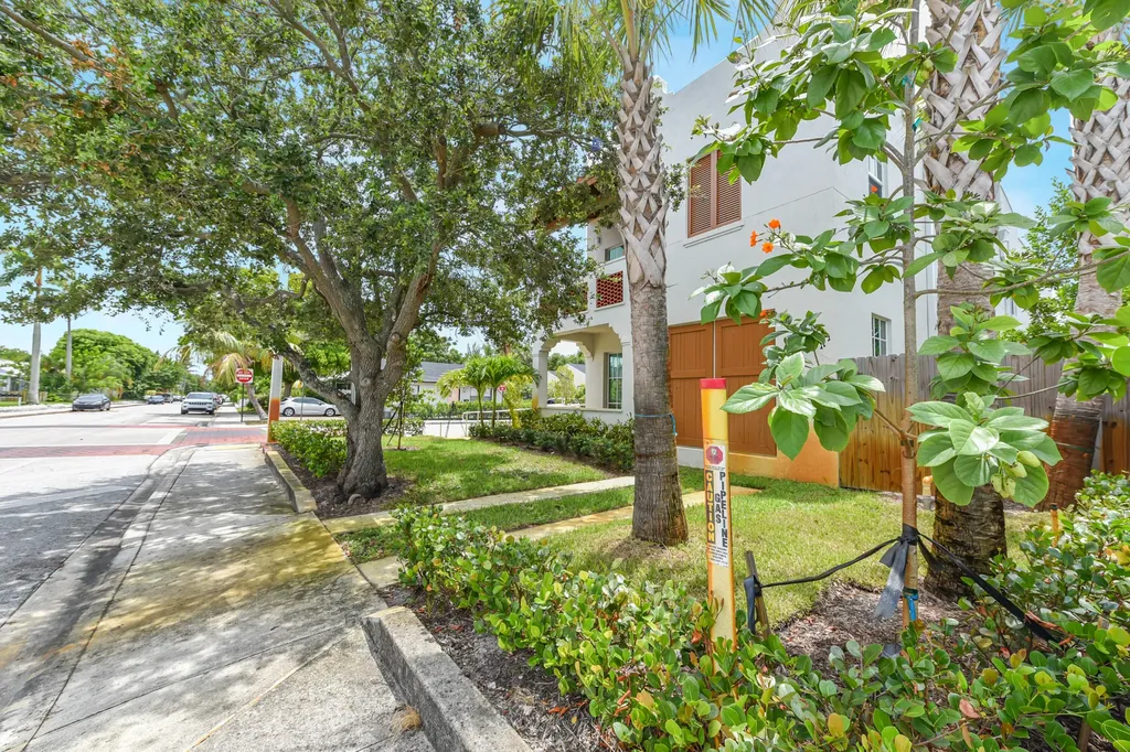 129 S K Street Lake Worth FL 33460