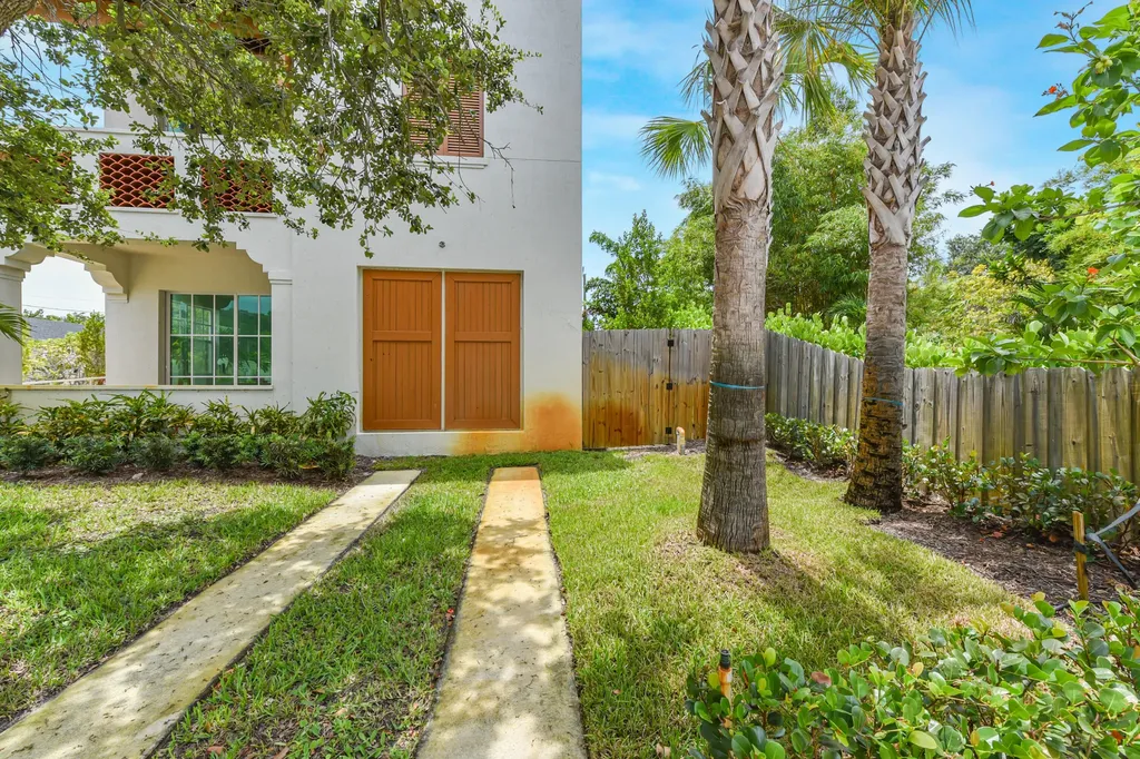 129 S K Street Lake Worth FL 33460