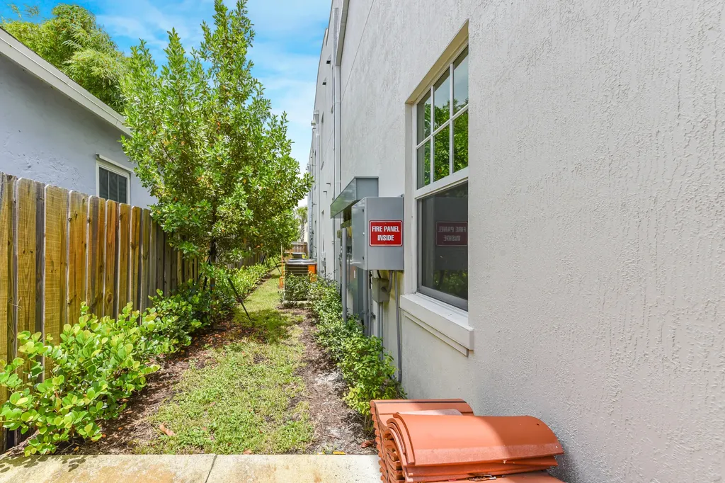 129 S K Street Lake Worth FL 33460