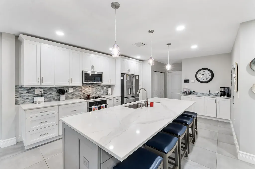 2932 Hidden Harbour Court Dania Beach FL 33312