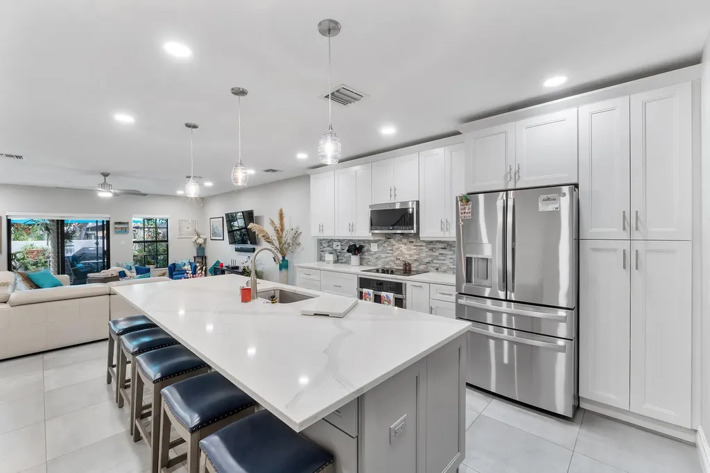 2932 Hidden Harbour Court Dania Beach FL 33312