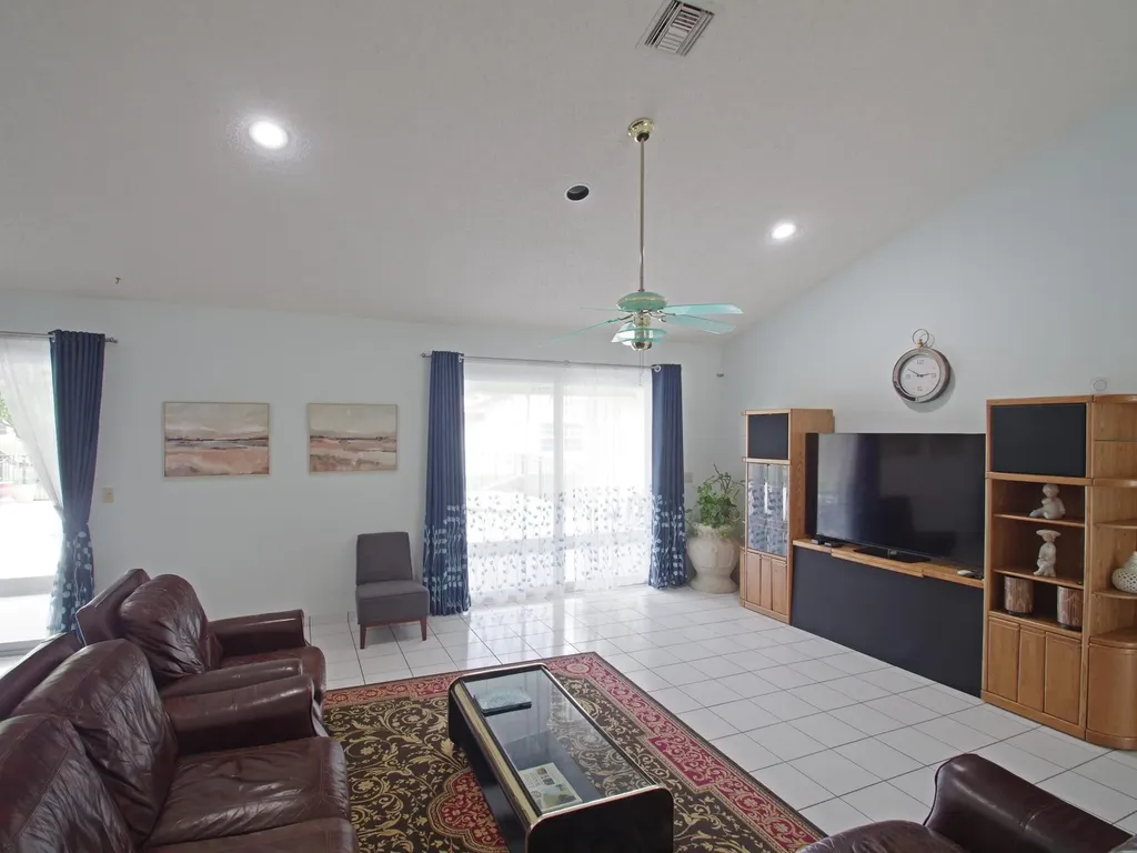 6300 NW 60th Way Parkland FL 33067