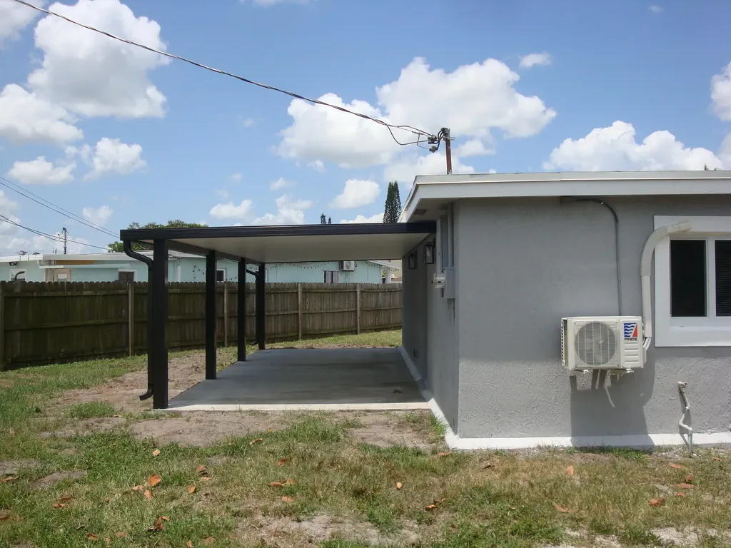 1914 Kudza Road West Palm Beach FL 33415