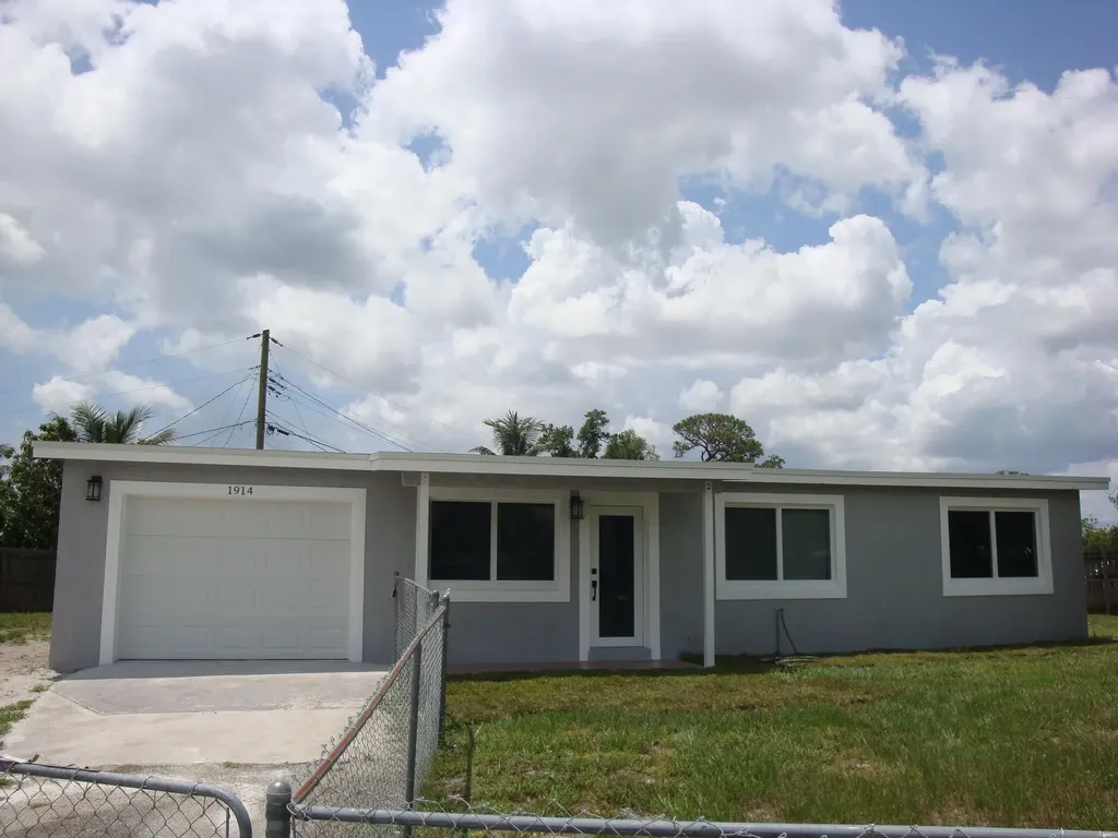 1914 Kudza Road West Palm Beach FL 33415