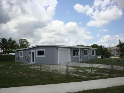 1914 Kudza Road West Palm Beach FL 33415