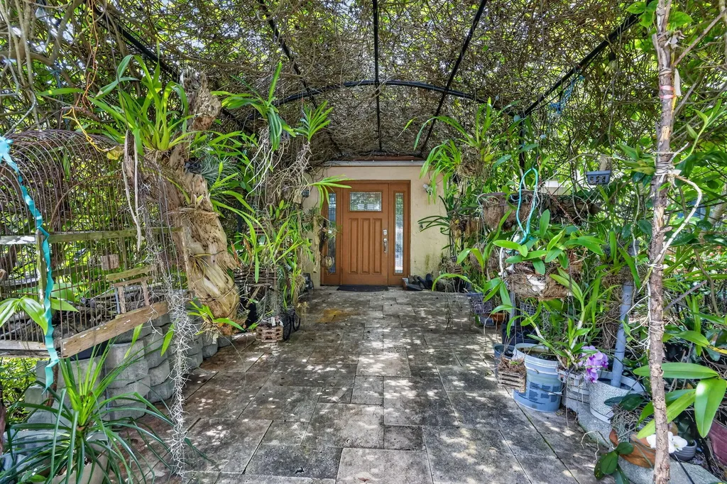 6022 Western Way Lake Worth FL 33463
