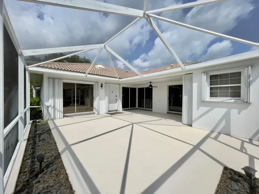 6503 Geminata Oak Court Palm Beach Gardens FL 33410