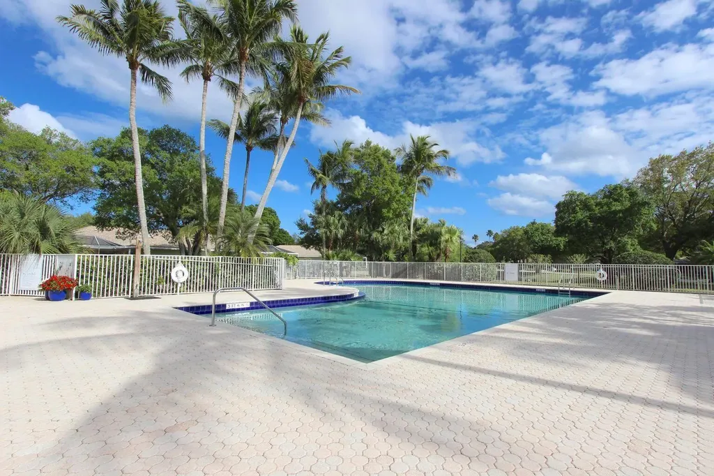 6503 Geminata Oak Court Palm Beach Gardens FL 33410
