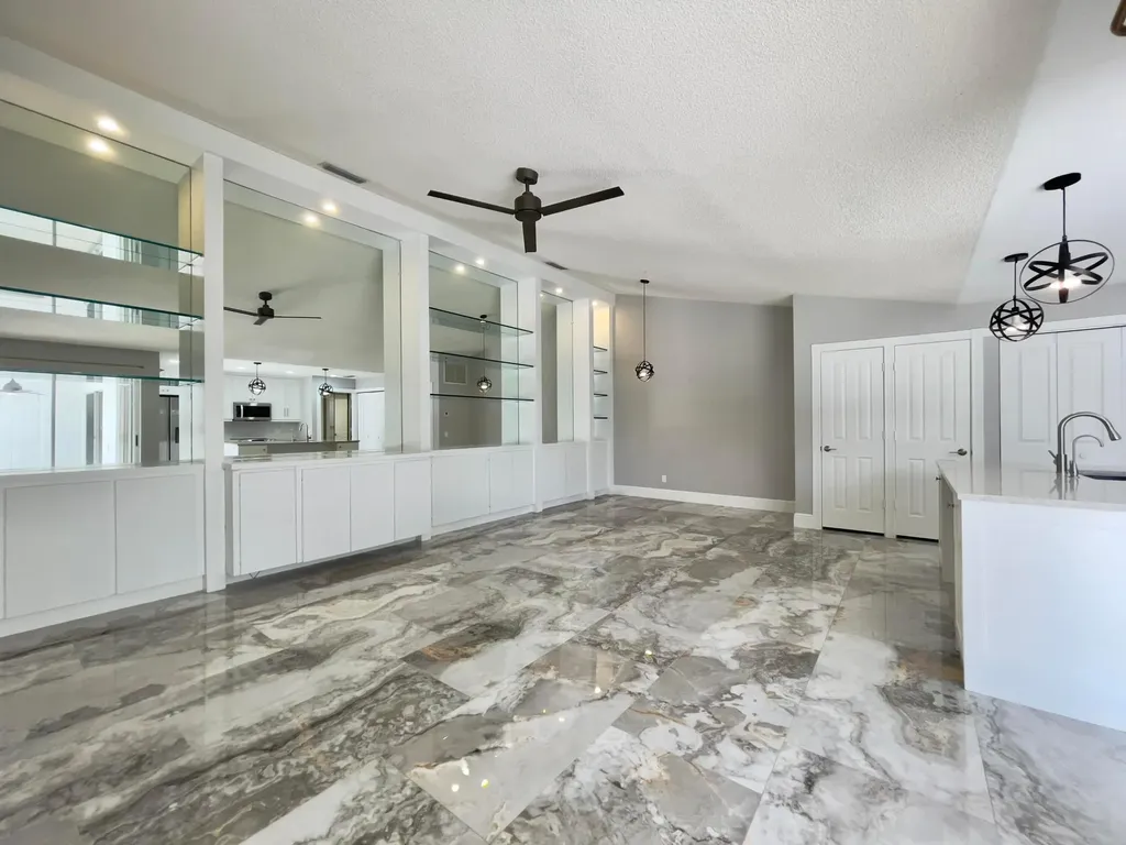 6503 Geminata Oak Court Palm Beach Gardens FL 33410