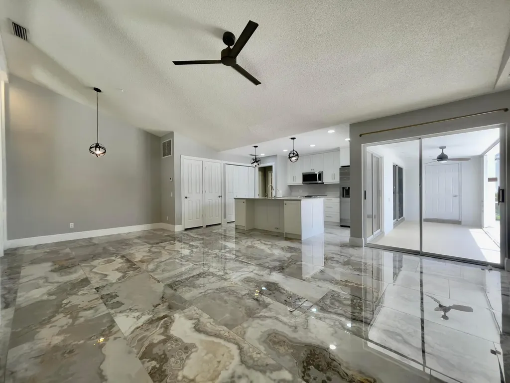 6503 Geminata Oak Court Palm Beach Gardens FL 33410