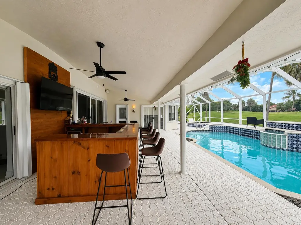 10481 Milburn Lane Boca Raton FL 33498