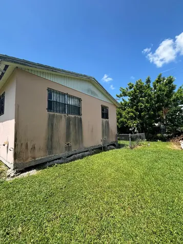 630 SE 2nd Street Belle Glade FL 33430