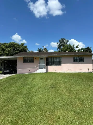 630 SE 2nd Street Belle Glade FL 33430
