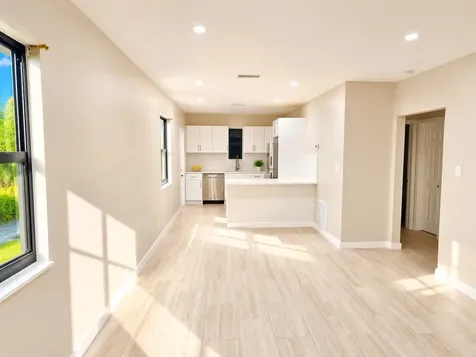 607 SW 10th Street Fort Lauderdale FL 33315