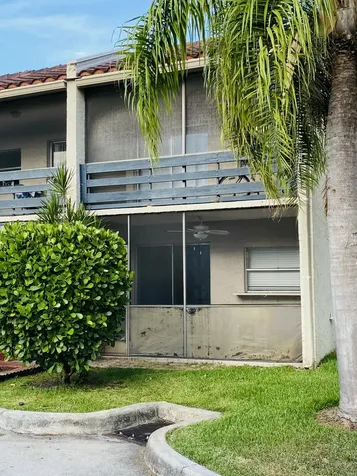 5268 NE 6th Avenue Oakland Park FL 33334