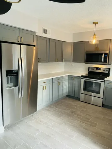 5268 NE 6th Avenue Oakland Park FL 33334