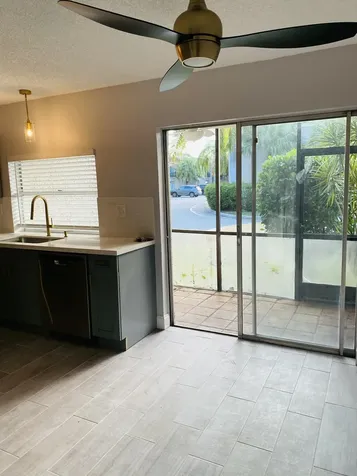 5268 NE 6th Avenue Oakland Park FL 33334