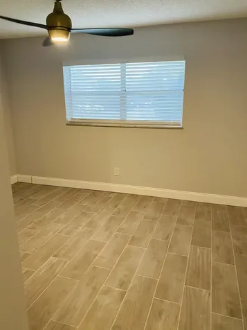 5268 NE 6th Avenue Oakland Park FL 33334