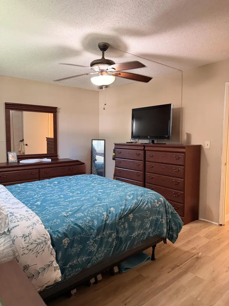 2400 NE 10th Street Pompano Beach FL 33062