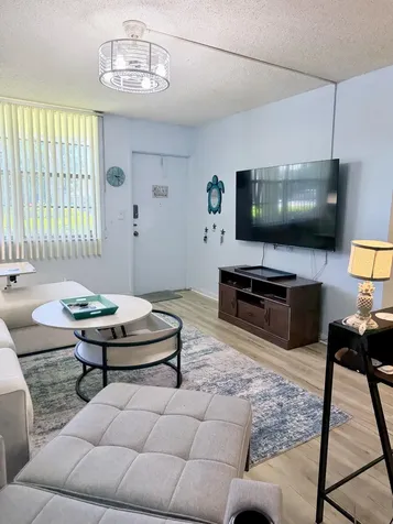 2400 NE 10th Street Pompano Beach FL 33062