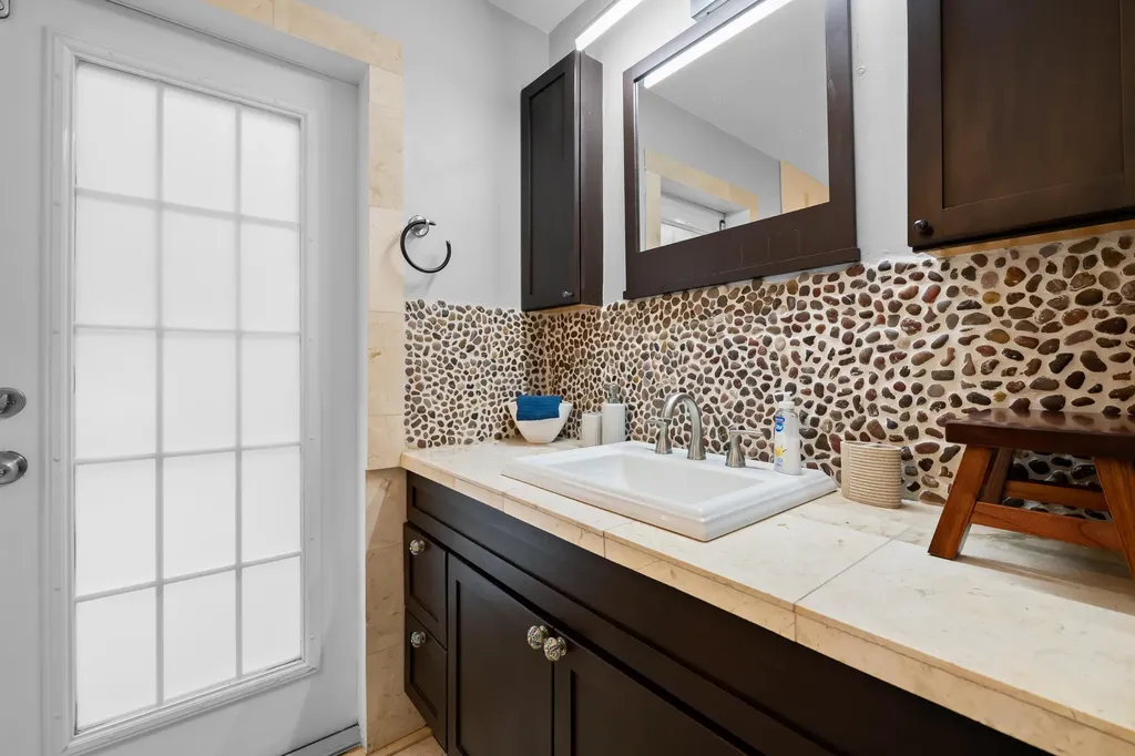3024 NE 2nd Terrace Wilton Manors FL 33334