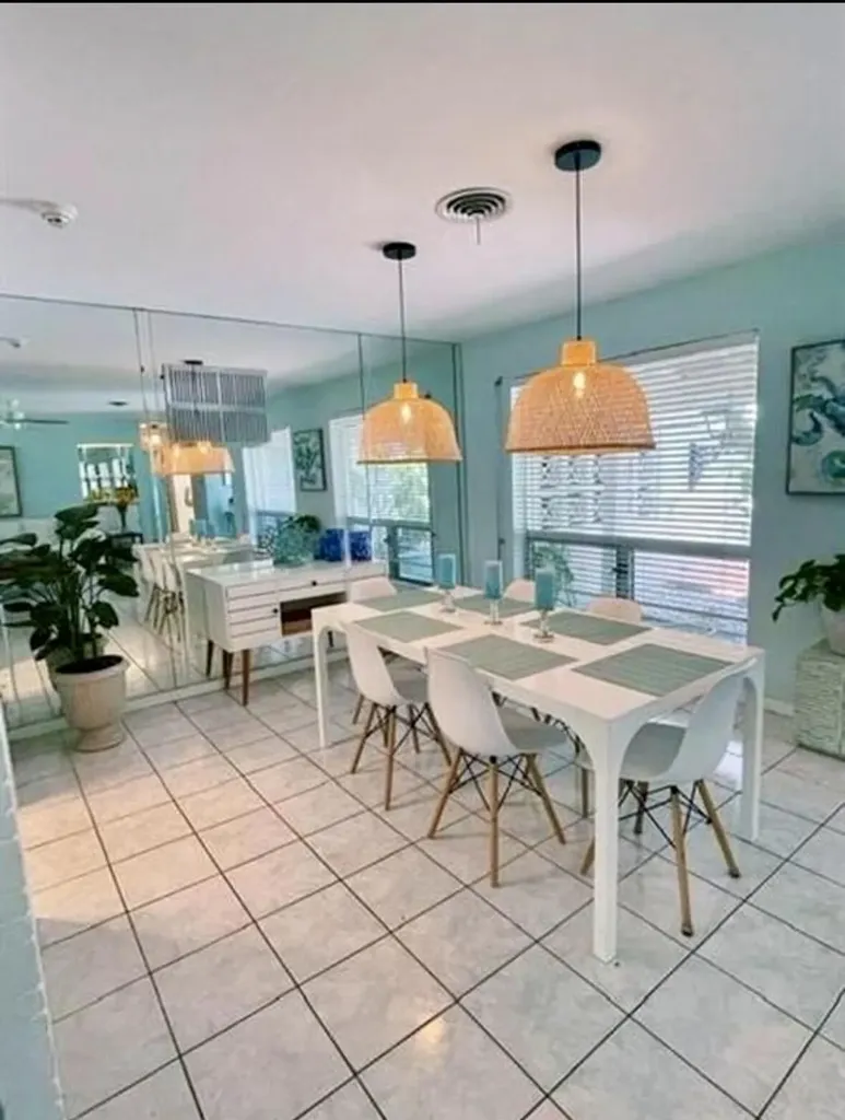 301 SW 8th Terrace Boca Raton FL 33486
