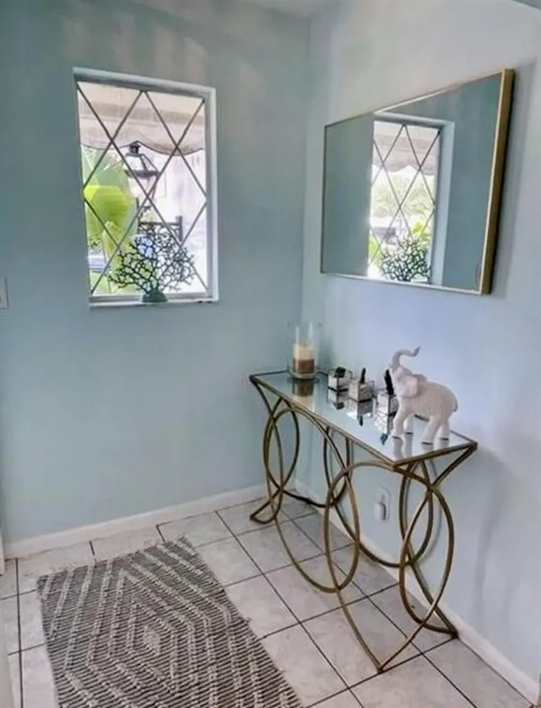 301 SW 8th Terrace Boca Raton FL 33486
