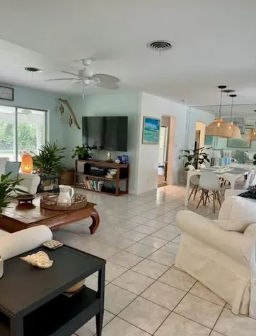 301 SW 8th Terrace Boca Raton FL 33486