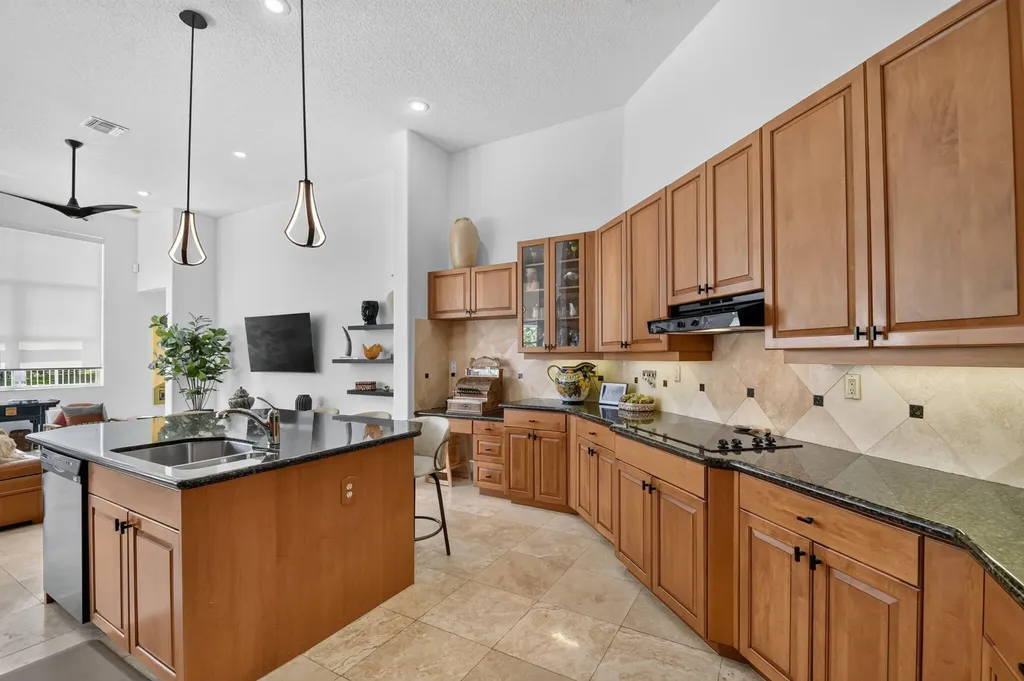 6733 Finamore Circle Lake Worth FL 33467