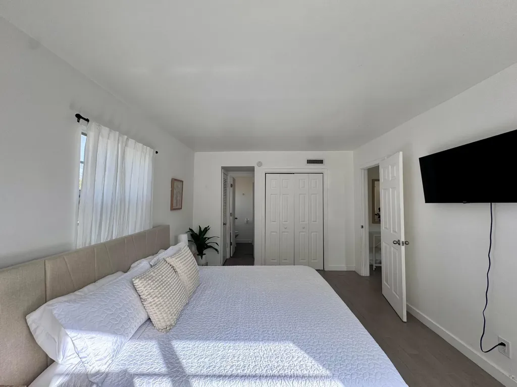 202 Lucerne Avenue Lake Worth Beach FL 33460