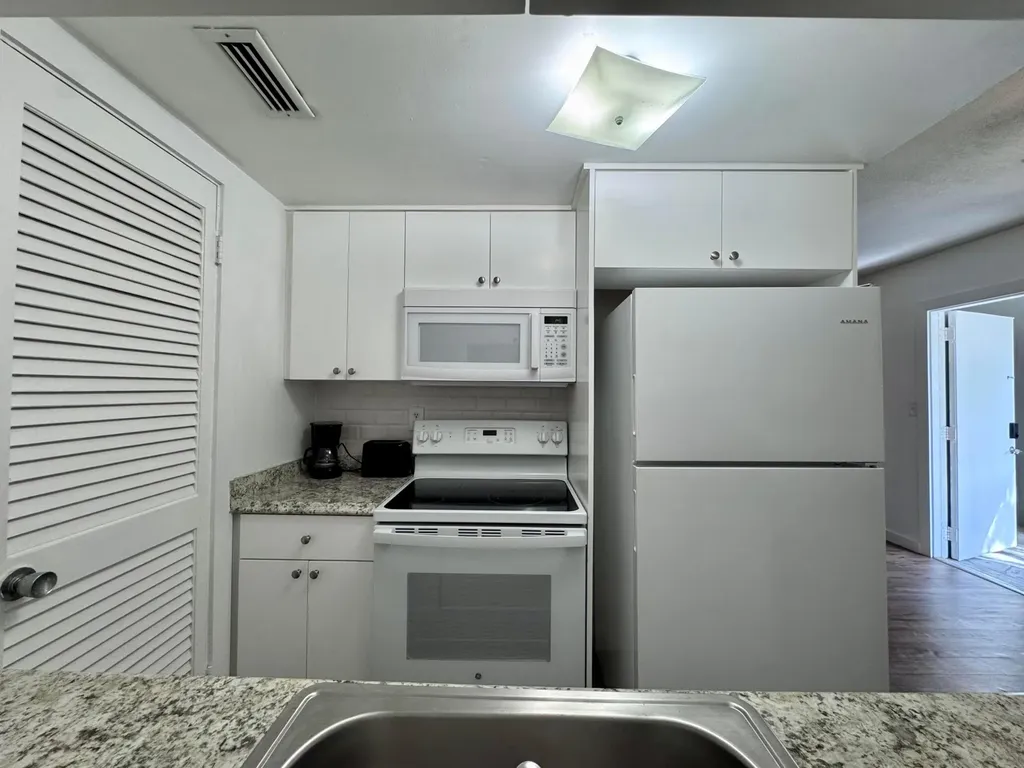 202 Lucerne Avenue Lake Worth Beach FL 33460