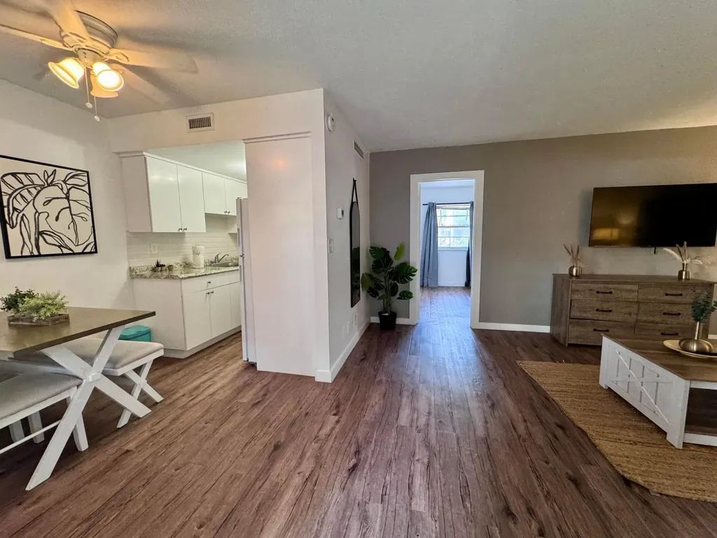 202 Lucerne Avenue Lake Worth Beach FL 33460