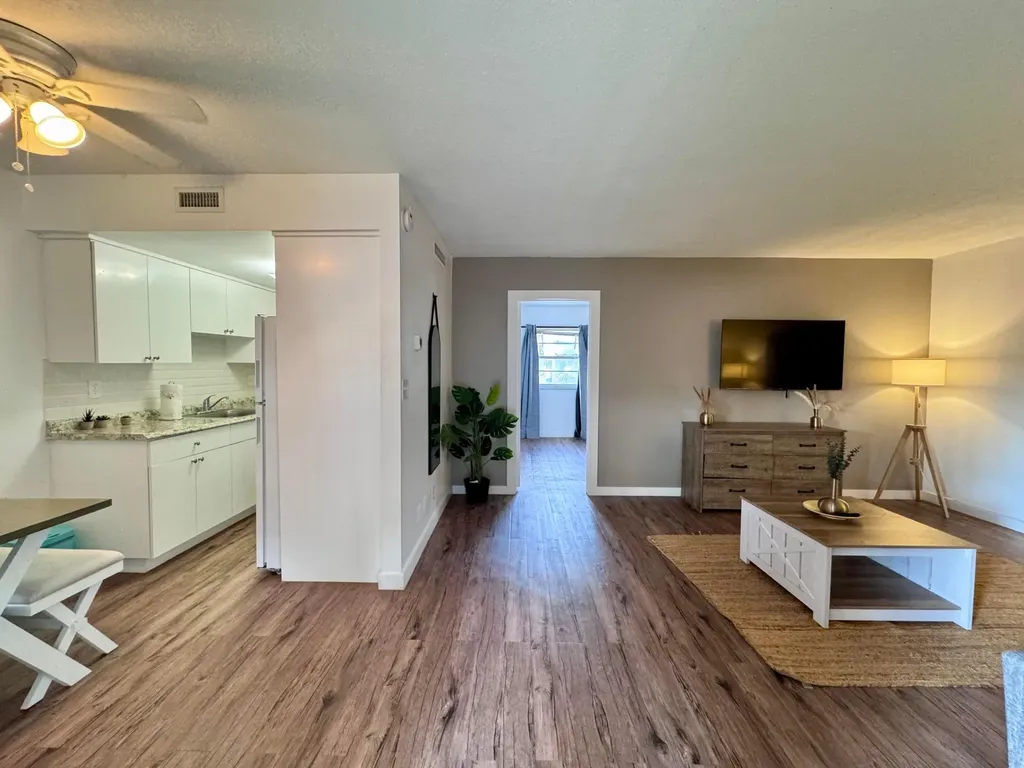 202 Lucerne Avenue Lake Worth Beach FL 33460