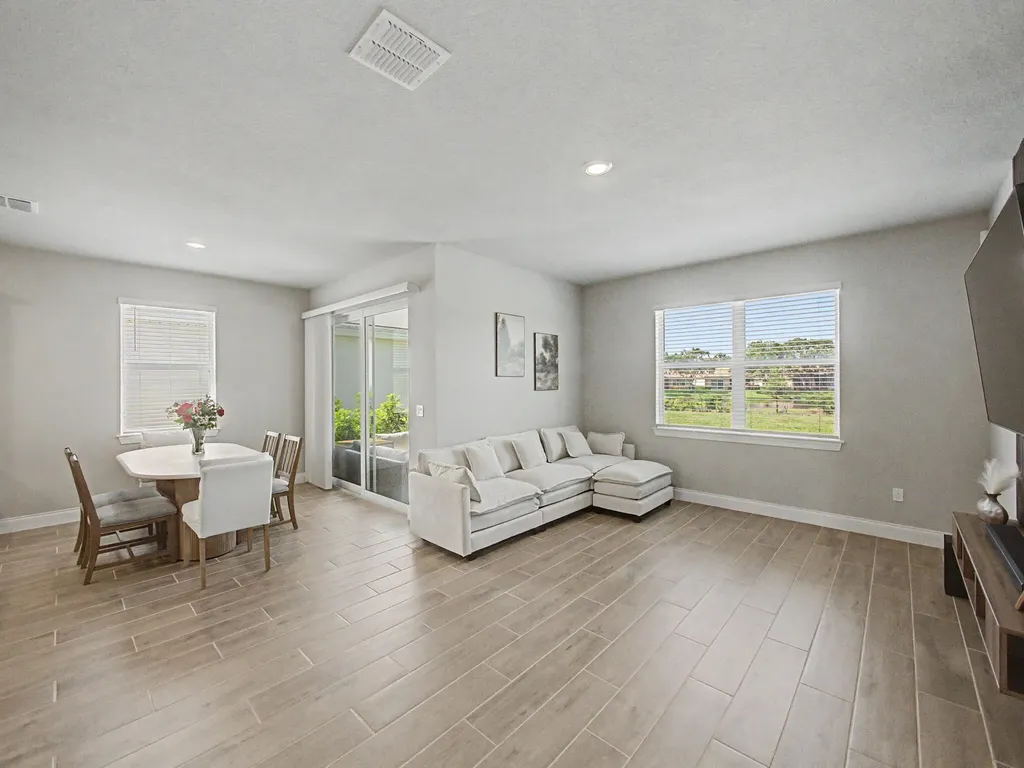 9049 Dahlia Circle Port St Lucie FL 34986