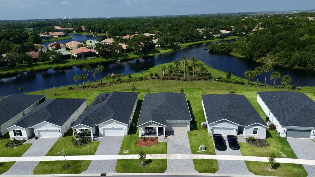 9049 Dahlia Circle Port St Lucie FL 34986