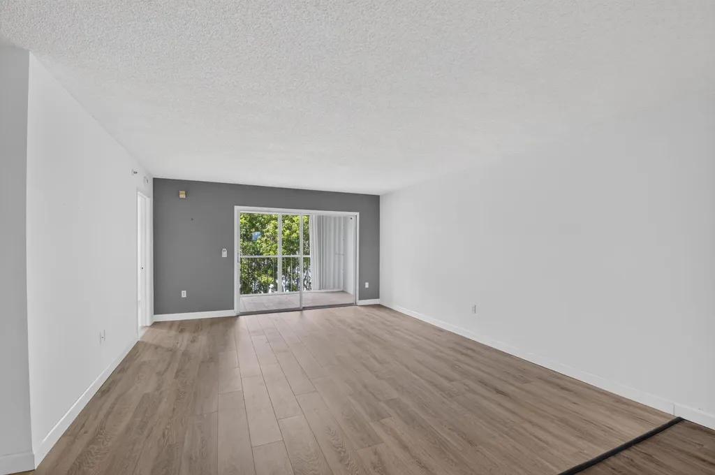 6080 Huntwick Terrace Delray Beach FL 33484