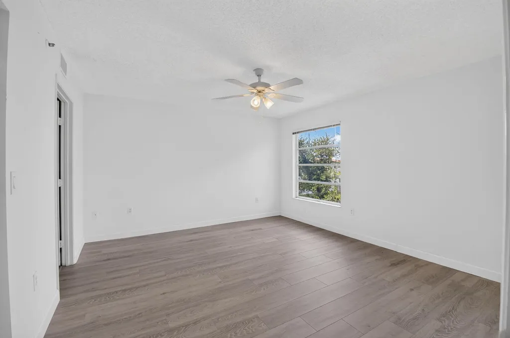6080 Huntwick Terrace Delray Beach FL 33484