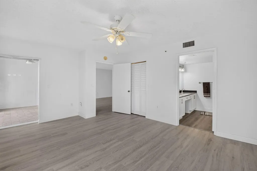 6080 Huntwick Terrace Delray Beach FL 33484