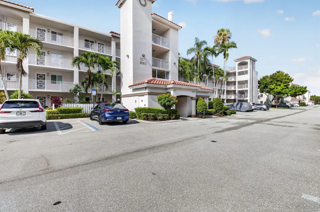 6080 Huntwick Terrace Delray Beach FL 33484