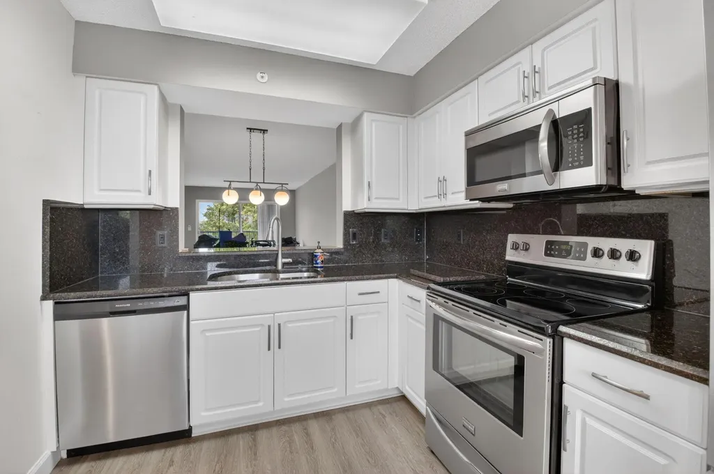 6080 Huntwick Terrace Delray Beach FL 33484