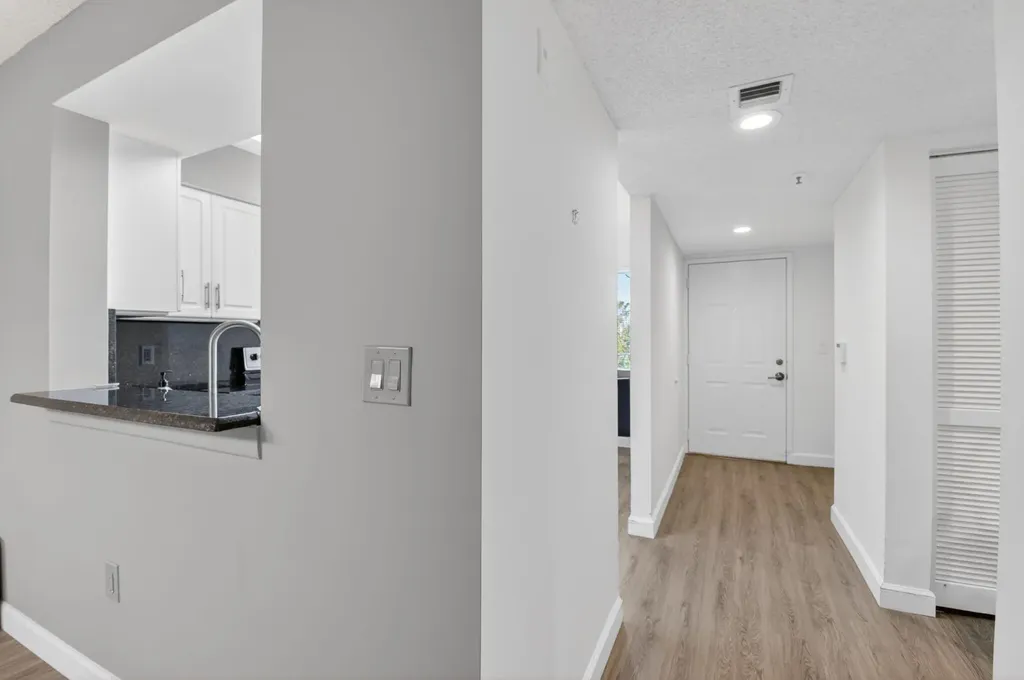 6080 Huntwick Terrace Delray Beach FL 33484