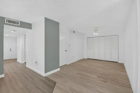 6080 Huntwick Terrace Delray Beach FL 33484